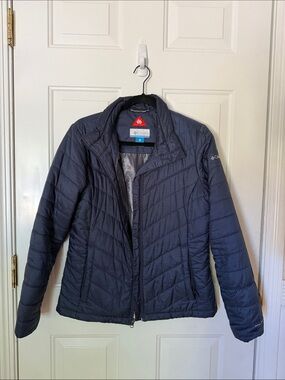 Columbia Women's Dark Navy Quilted Packable Puffer Jacket